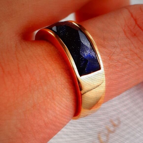 New Lamuch Stainless Steel Gold Band With Blue Galaxy Stone Men Size 7 New - Picture 1 of 4